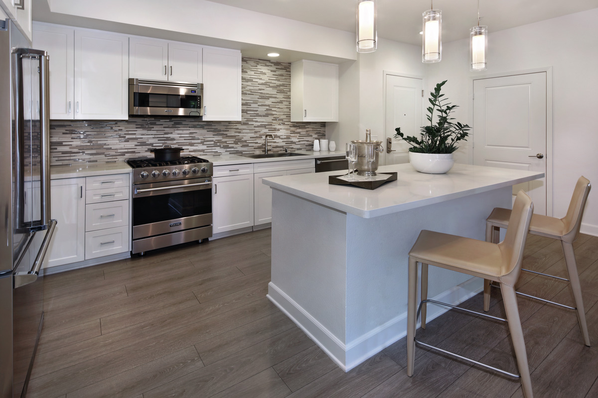 Ideas for Decorating Your Apartment Kitchen | Irvine Company